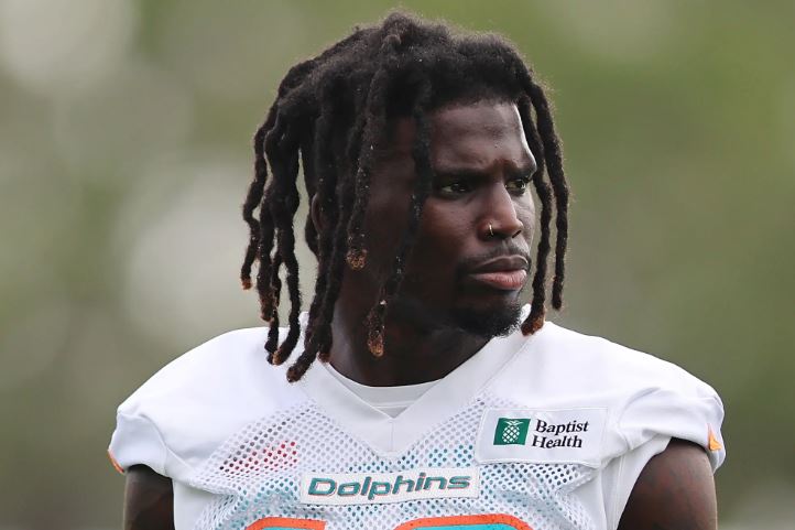 Tyreek Hill (NFL Stats) Age, Height, Weight, Wife, Net Worth, Family ...