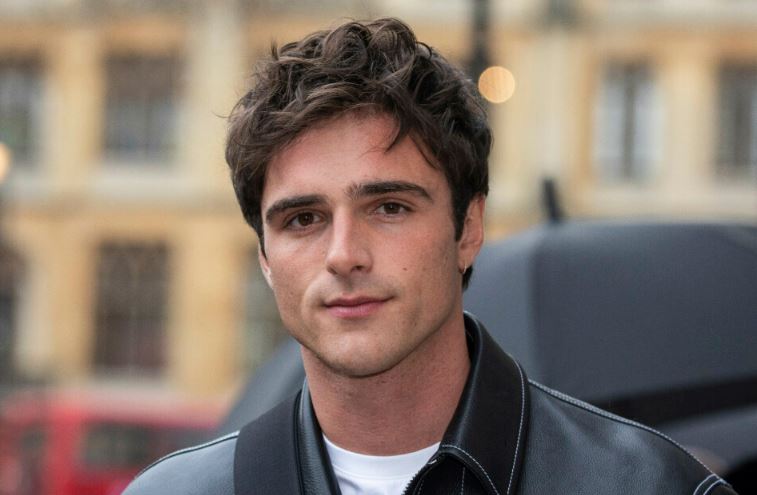 Jacob Elordi Movies, Age, Height, Weight, Net Worth, Girlfriend, Family,  Career & More - Bloggertastic.com