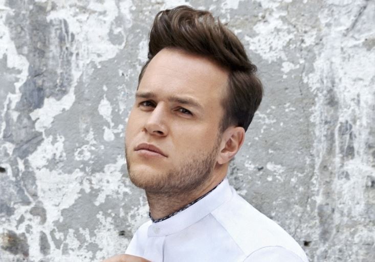 Olly Murs Age, Height, Weight, Wife, Net Worth, Family, Career & More